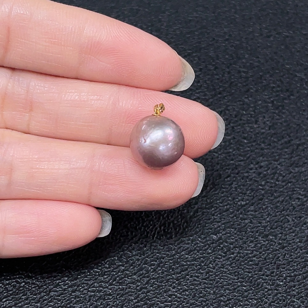 C34007132 Pearl Pendant, Unmarked, Surface Tested 18K Gold, Total Weight Approximately 2.12g, Size About 11mm