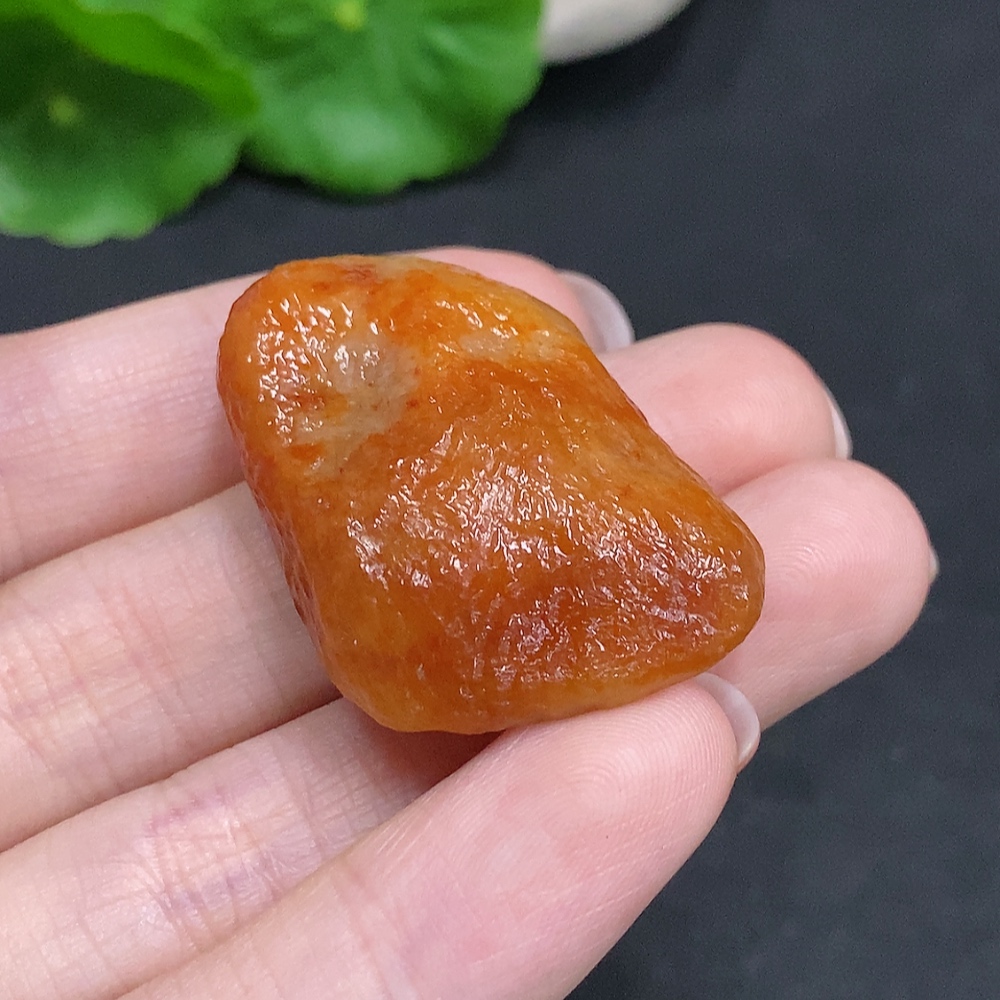 F34034251 yellow color origin undetermined