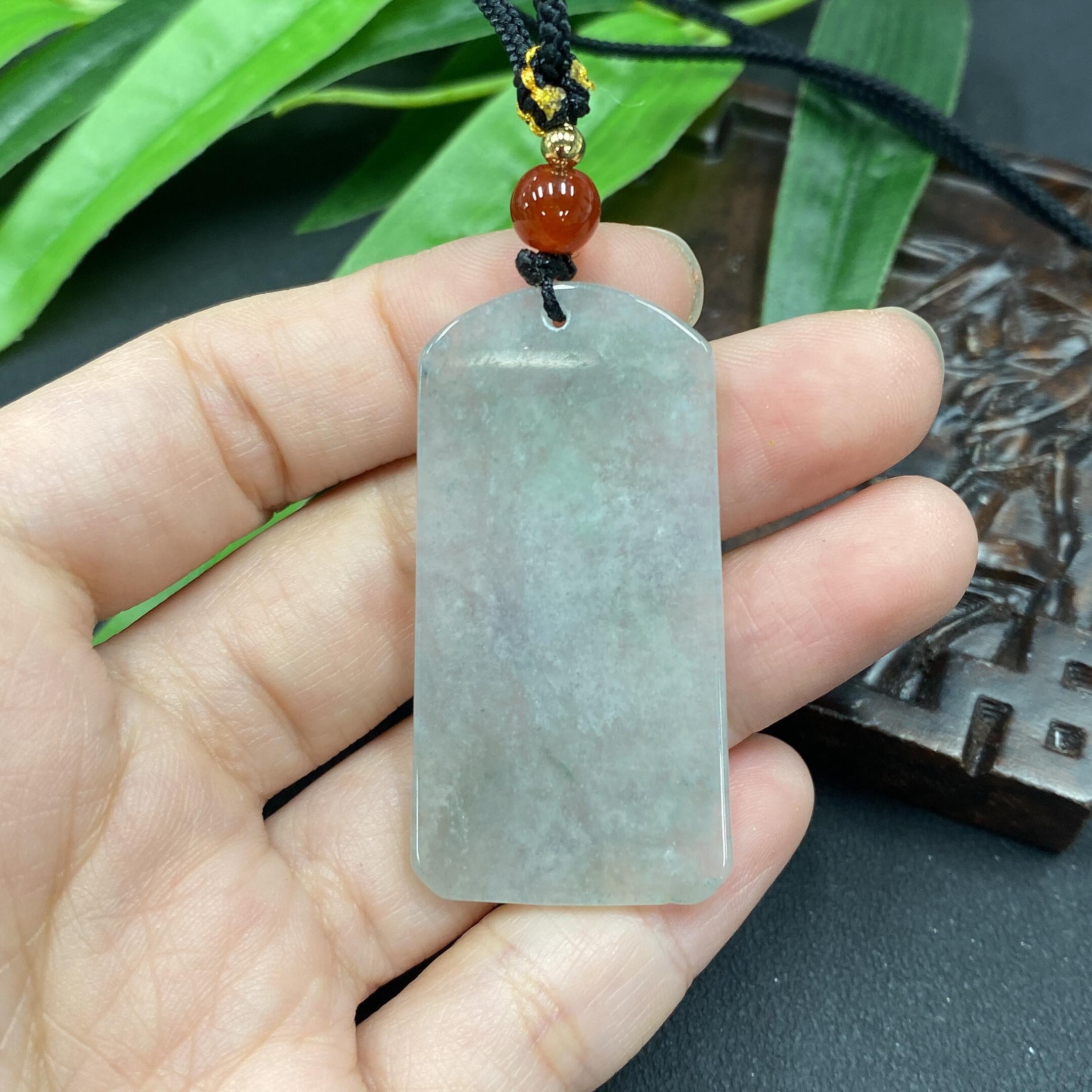 F0753971 Jadeite Plain Pendant with Crack