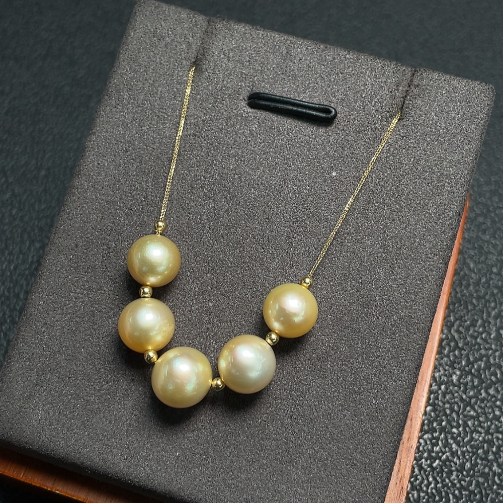 C27049646 Seawater Pearl Necklace 18k Gold Approx. 8.7mm Total Weight About 4.60g