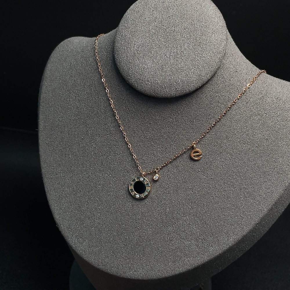 C33853583 18K Gold Agate Necklace Non-Diamond Total Weight Approx. 2.54g