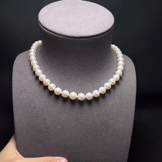 C33937077 Pearl Necklace 58% Gold Content Total Weight Approx. 44.1g Stone Size About 8.9mm