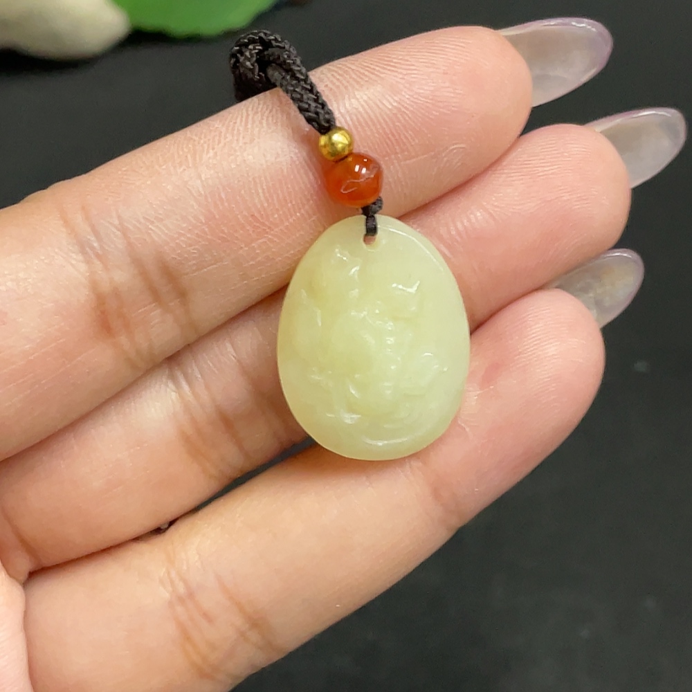 H34956478 Hetian Jade Pendant  Prosperity in Bloom  Total Weight: approx. 4.7g (including rope)
