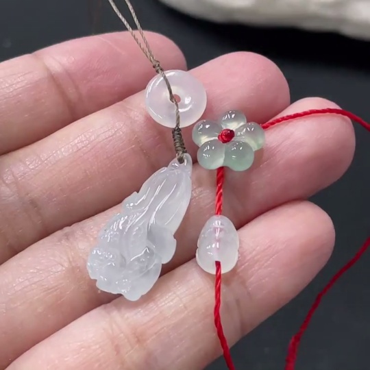 F35081192 Jadeite Pendant Bracelet Sell as a Lot