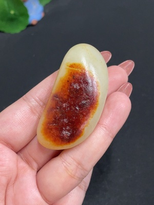 H34005619 Hetian Jade, undetermined skin color origin, total weight approximately 53.2g