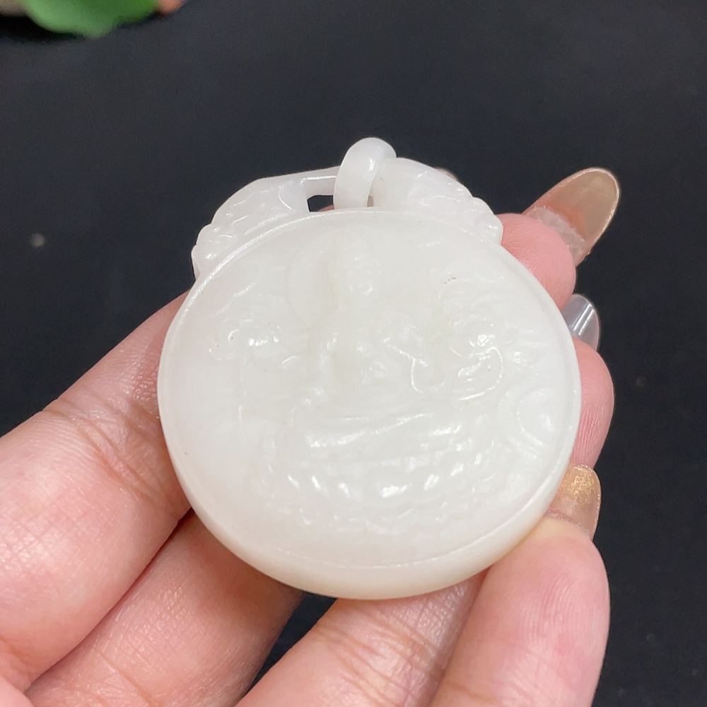 H32737662 Hetian Jade Pendant Guanyin Total Weight About 42.5g