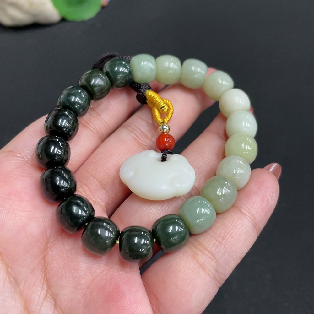 H34004435 Hetian Jade Pendant Bracelet Total weight approx. [including rope] 41.1g Containing other mineral components