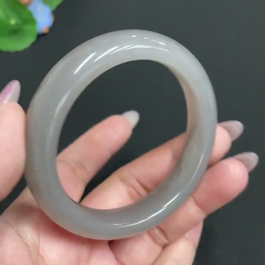 H33900793 Hetian Jade Round Bracelet Size 55 Total Weight Approx. 57.1g