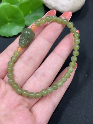 H35085412 Hetian Jade Bracelet, approx. 4.8mm, total weight approx. 9.1g, accessories not Hetian Jade