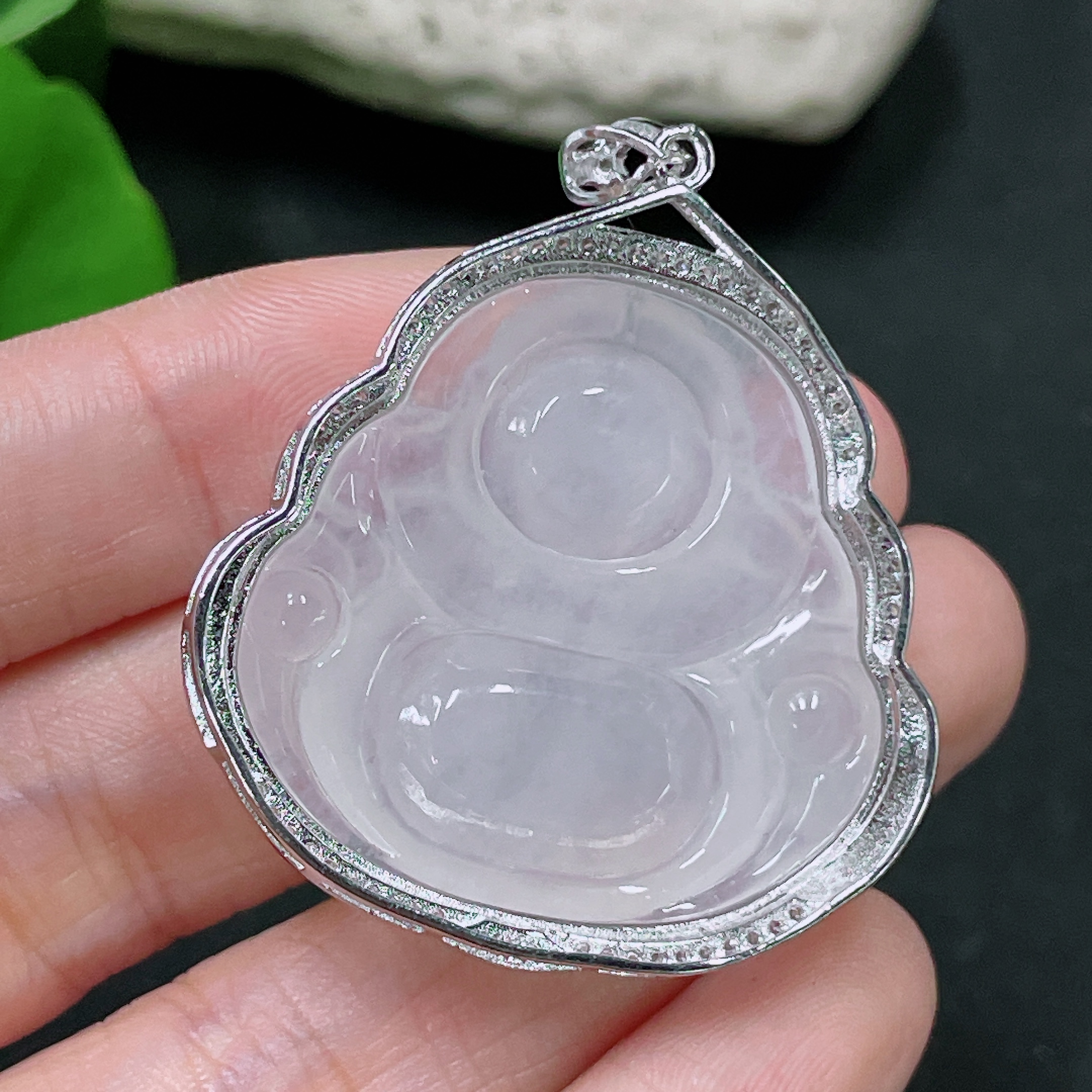 F33920240 Jadeite Buddha Pendant Inlaid Without Gold Total Weight About 12.4g