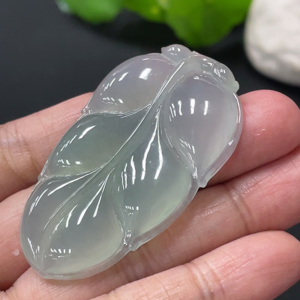 F30557089 Jadeite Leaf Pendant Total Weight Approx. 17.7g