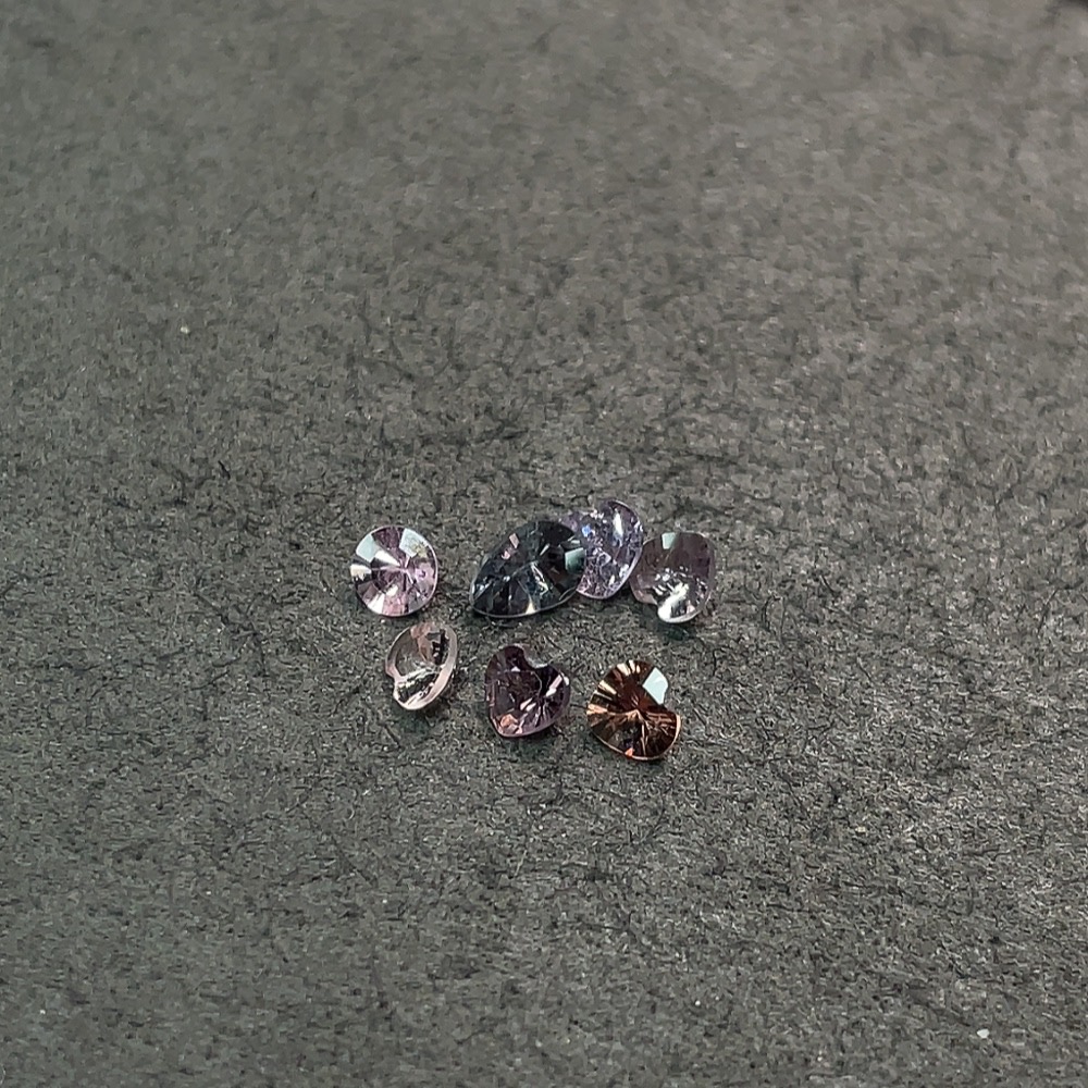 C34038723 Spinel loose stone Total weight approx. 2.07ct Sell as a Lot