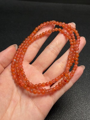 C32815348 South Red Agate Bead Strand with Visible Organic Matter, Total Weight Approx. 17.22g, Size ca. 4.2mm