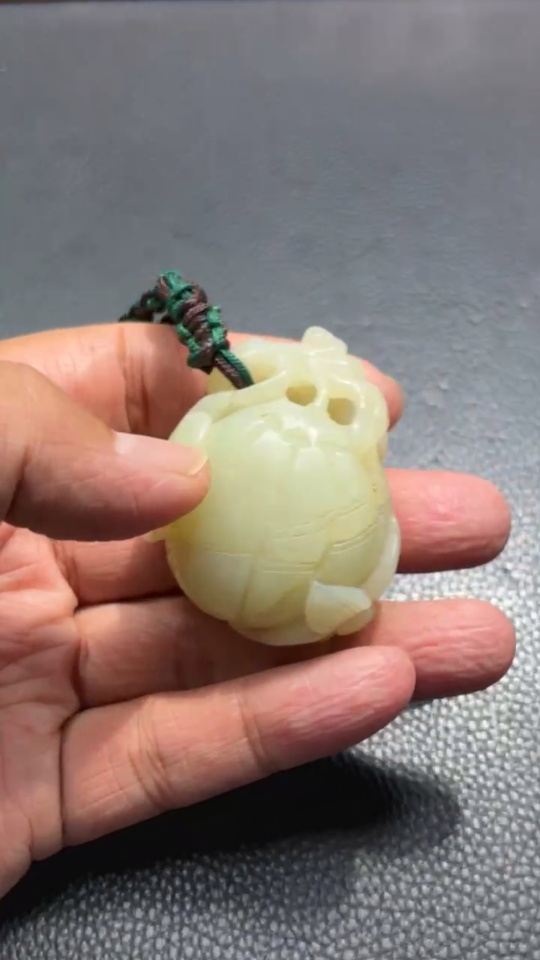 H33944937 Hetian Jade Handheld Piece