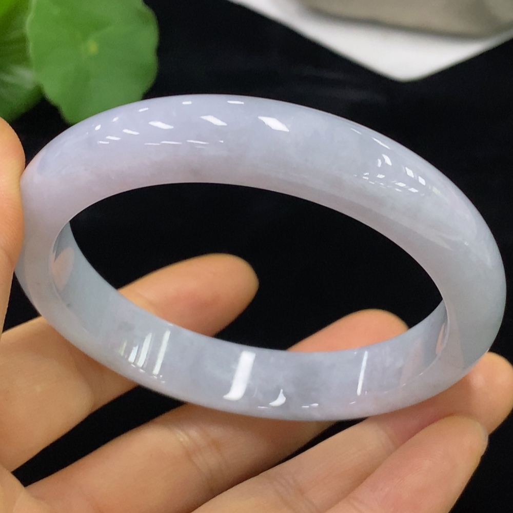 F34949167 Jadeite Round Bangle Total Weight about 52g Size 57.8
