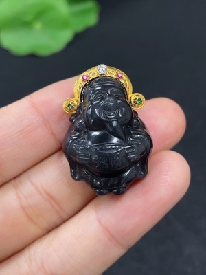 H46531463 和田玉镶嵌吊坠  财神 非钻  18k金 货品总重约8.4g