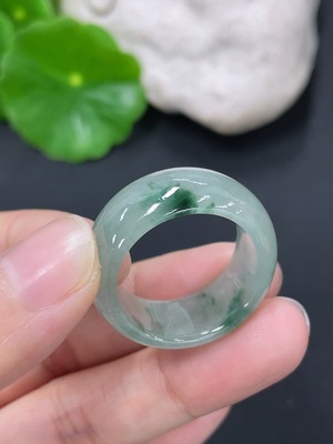 F41934348 翡翠戒圈 圈口21 货品总约重7.5g