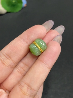 H34957080 Hetian Jade Jasper Inlaid Pendant 'Blooming Wealth'