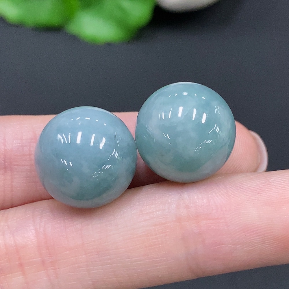 F26951601 Jadeite Round Beads Sell as a Lot