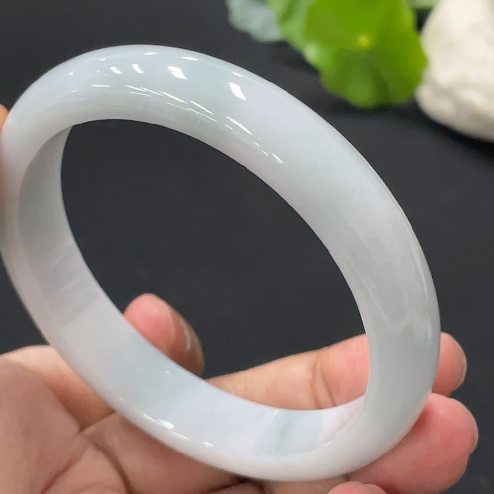 F32740356 Jadeite Round Bangle Total Weight Approx. 51.4g Size 58.6