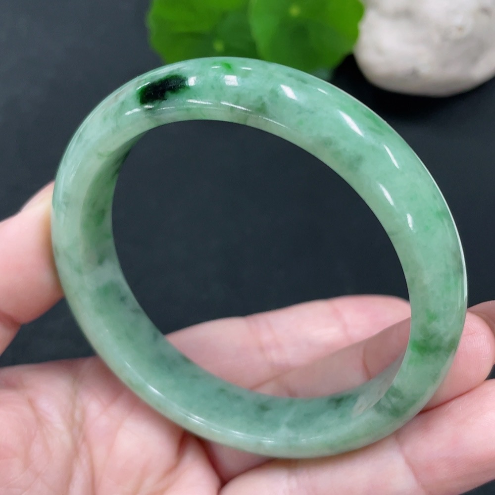 F29319534 Jadeite round bracelet size 56 total weight about 47.7g (including other mineral components)