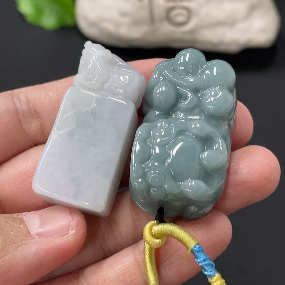 F33836623 JadeitePendant Seal Pixiu