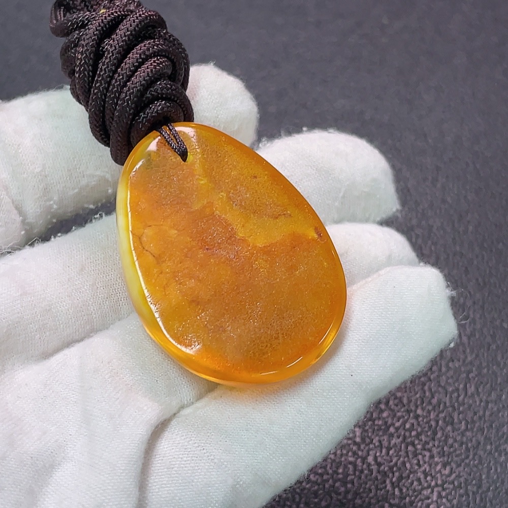C34949471 Amber Beeswax Pendant Total Weight Approx. 14.32g with String