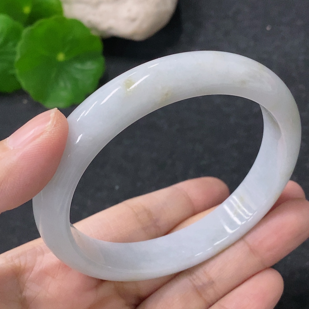 F32792016 Jadeite Regular Bangle, Inner Diameter 58.5mm, Total Weight Approx. 49.54g