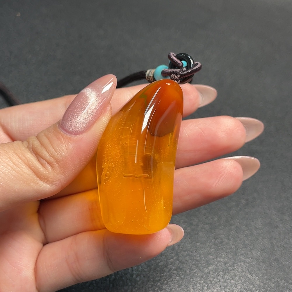 C34992979 Amber Honey Wax Pendant Non-Gold Total Weight Approx. 21.5g Including Rope