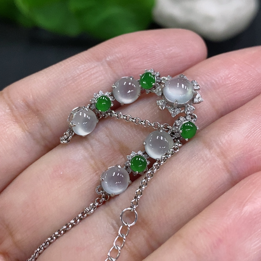 F33946170 Jadeite Cabochon Inlay Bracelet 18K Gold Total Weight Approx. 3.5g (With Diamond Accents)