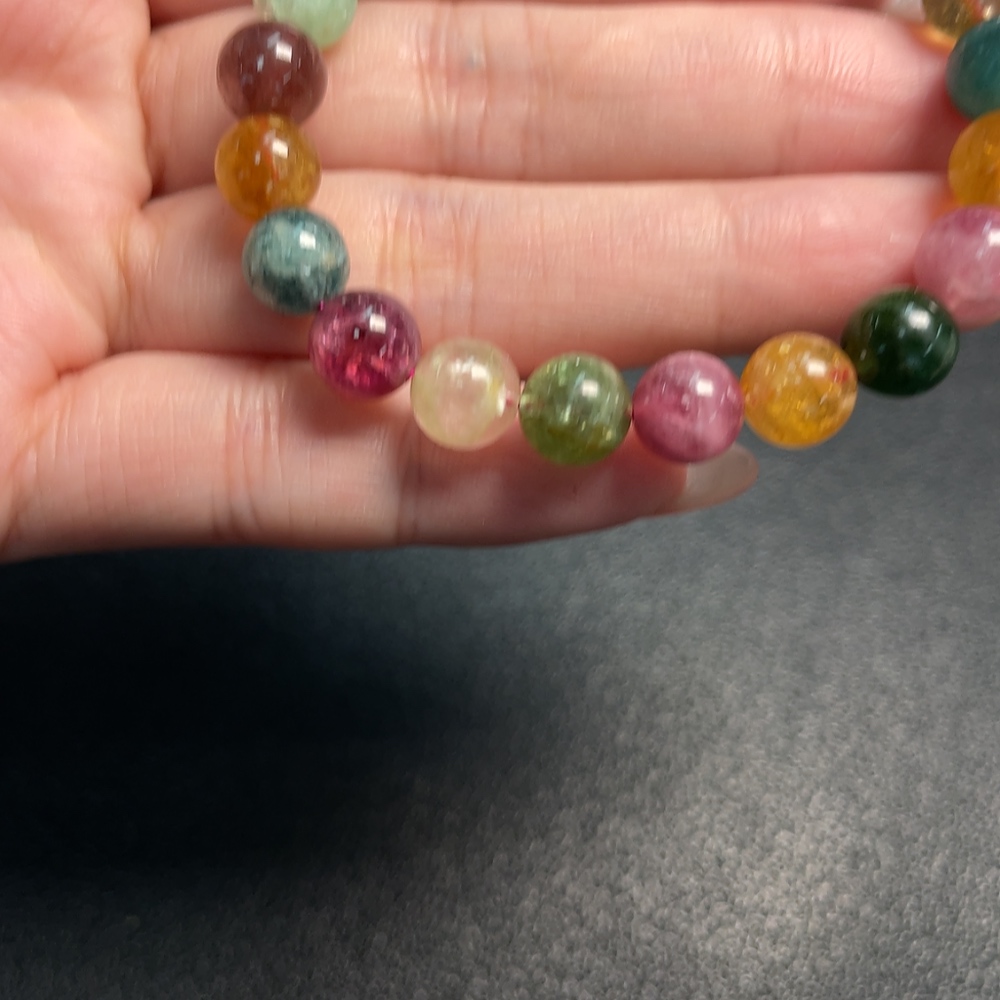 C34008466 Tourmaline Bracelet with Visible Organic Matter and Other Mineral Components, Total Weight Approx. 16.47g, Bead Size ~7.5mm