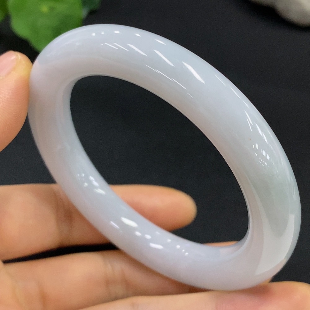 F22478896 Jadeite Round Bangle Size 53.7 Total Weight 61.412g