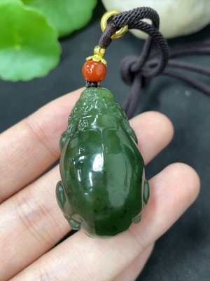 H42956926 和田玉碧玉挂件  貔貅   货品总重约（含绳）31.2g