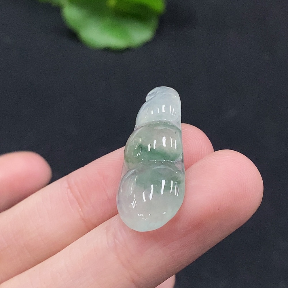 F34075774 Jadeite Lucky Bean Pendant Total Weight Approx. 2.4g