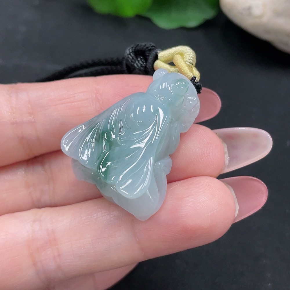 F34032858 Jadeite Pendant Total Weight About 16.7g (Including Rope Weight)