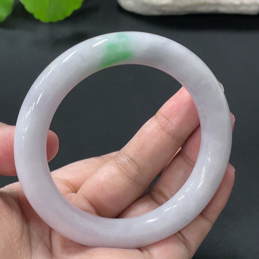 F33838239 JadeiteRound Bangle