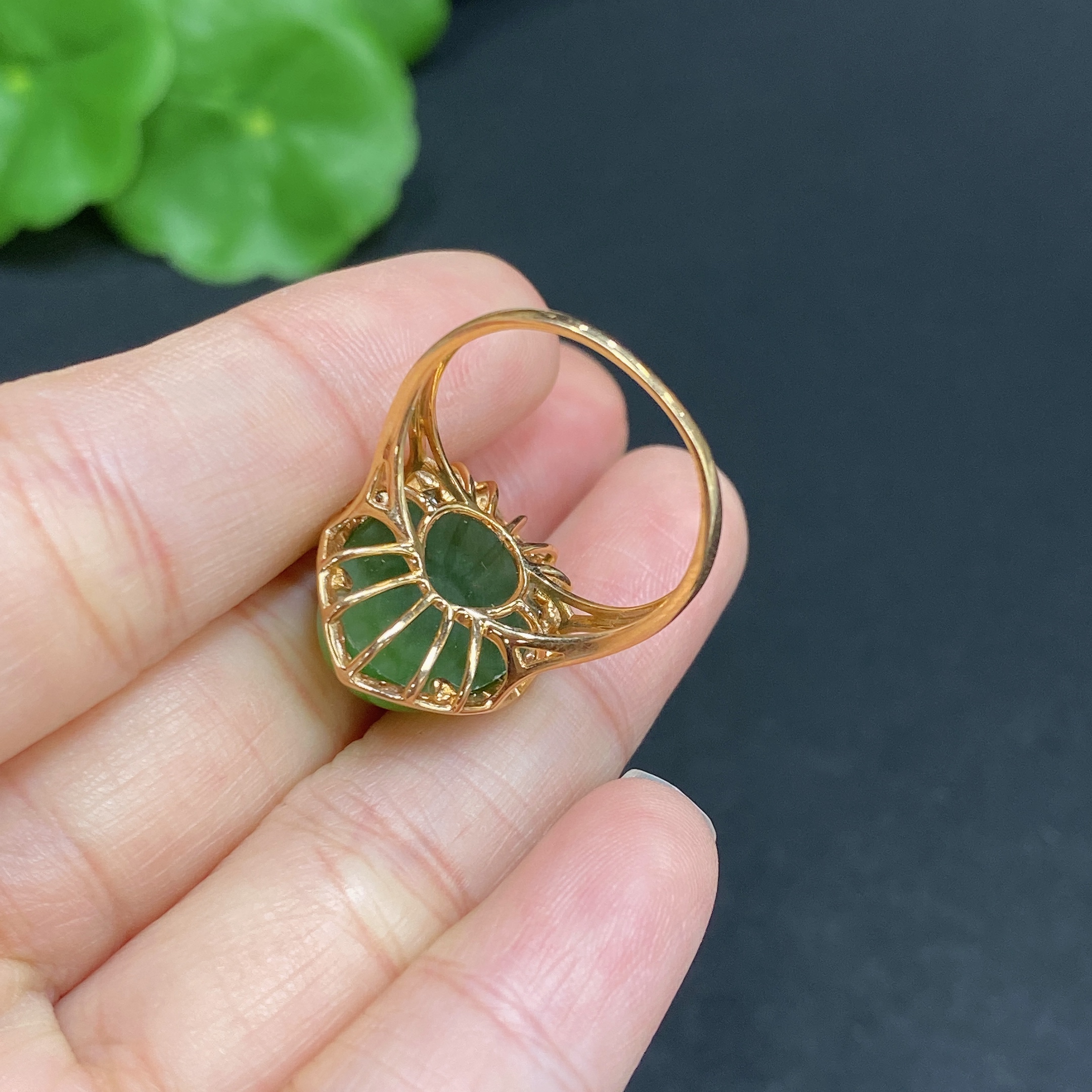 H33859040 Hetian Jade Inlay Ring 18k Gold Size 14 with Diamond Inlay Total Weight Approx. 4.1g