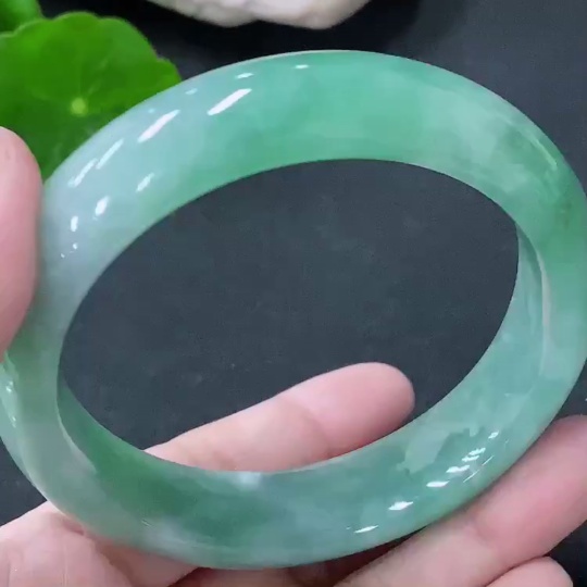 F33849442 Jadeite Round Bracelet Size 58.5mm Total Weight Approx. 72.9g