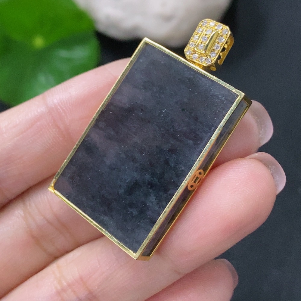 F34999158 Jadeite Plain Pendant with 18k Gold and Diamond Accents, Total Weight Approx. 10.24g
