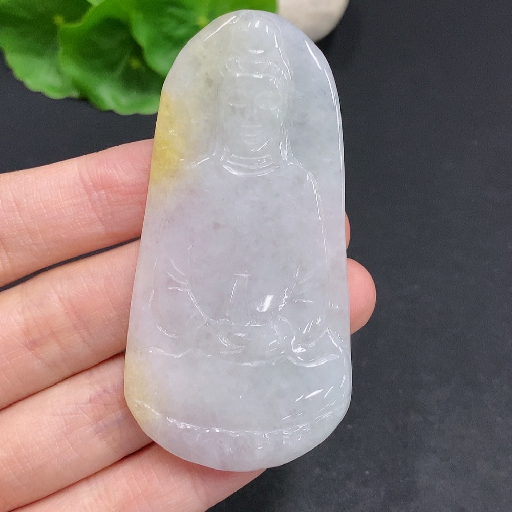 F31687890 Jadeite Guanyin Pendant