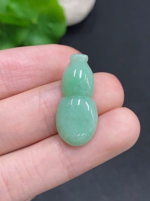 F35078589 Jadeite Gourd Pendant Total Weight Approx. 2g