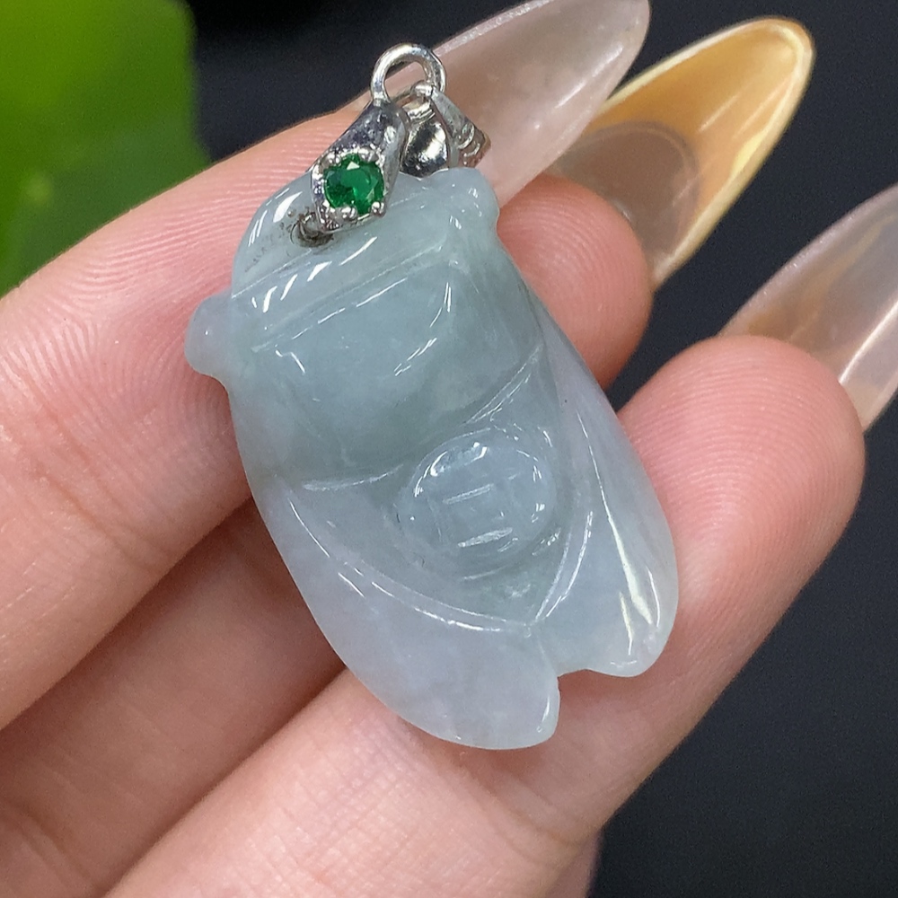 F29436553 Jadeite Pendant Non-Gold with Non-A Grade Beads Total Weight Approx. 5.62g