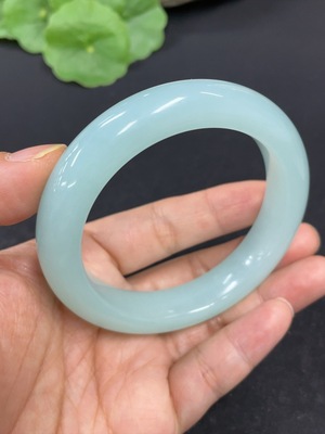 H42953549 岫玉(蛇纹石玉)正圈手镯 圈口55 货品总重约53g