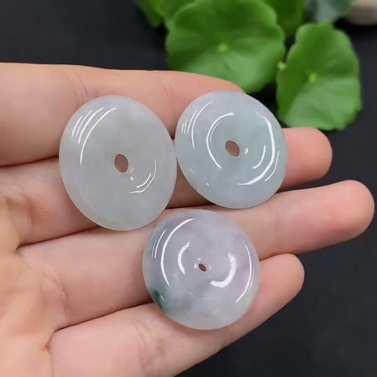 F30498247 Jadeite Peace Buckle Sell as a Lot