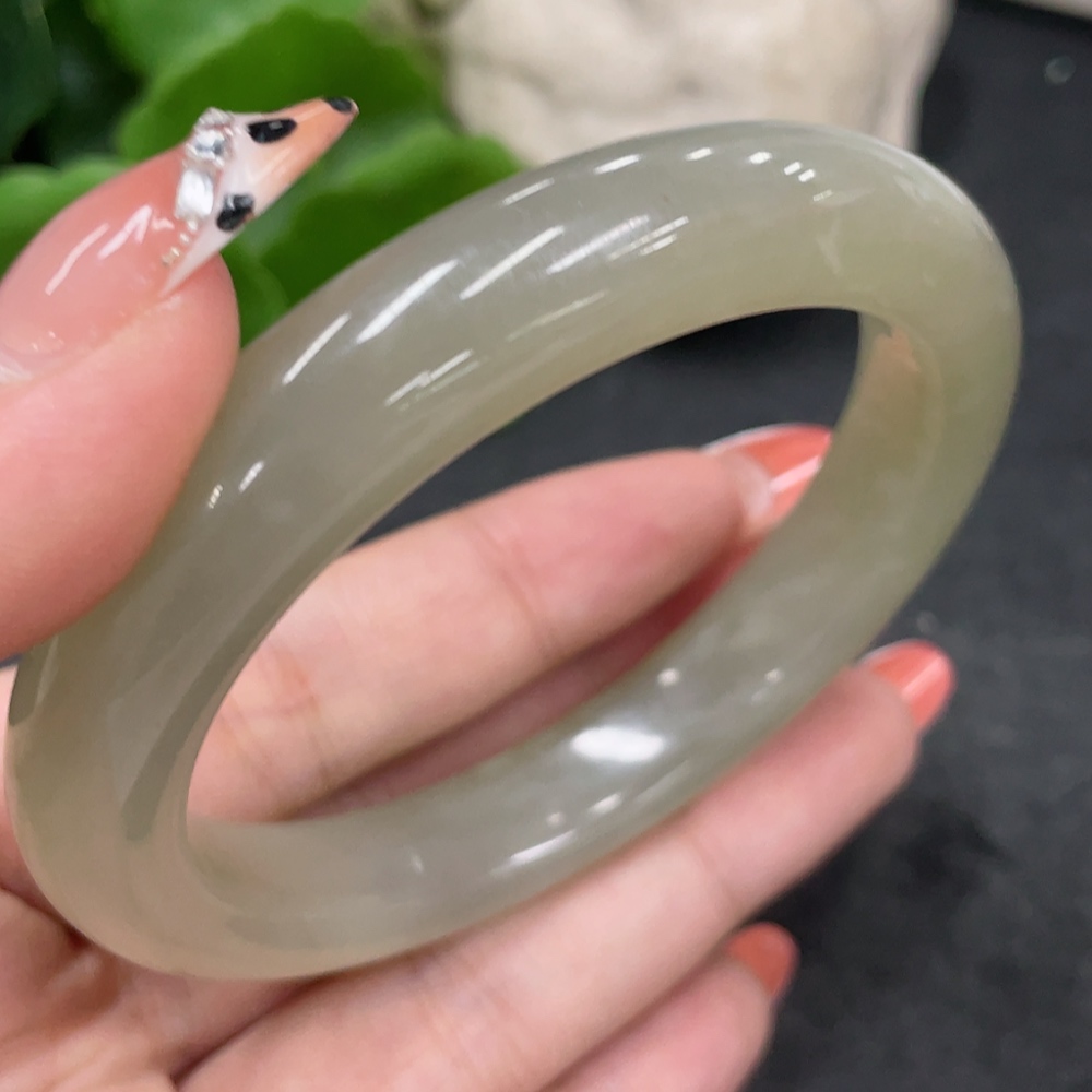 H34981219 Hetian Jade Round Bracelet Size 57.3 Total Weight Approx. 55.3g