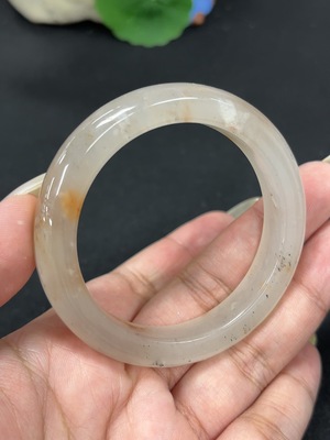 H42056187 非洲翠(独龙玉)正圈手镯 圈口50.6 货品总重约38.7g