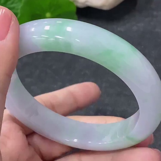 F34977176 Jadeite Round Bangle Size 56.3mm Total Weight Approx.66.18g With Damage/Crack