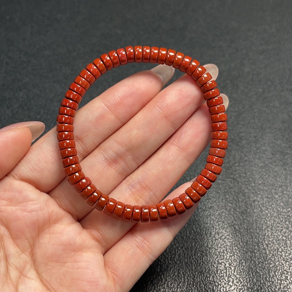C34952599 Red Agate Bracelet with Visible Organic Matter, Total Weight Approx. 12.19g, Bead Size 6mm