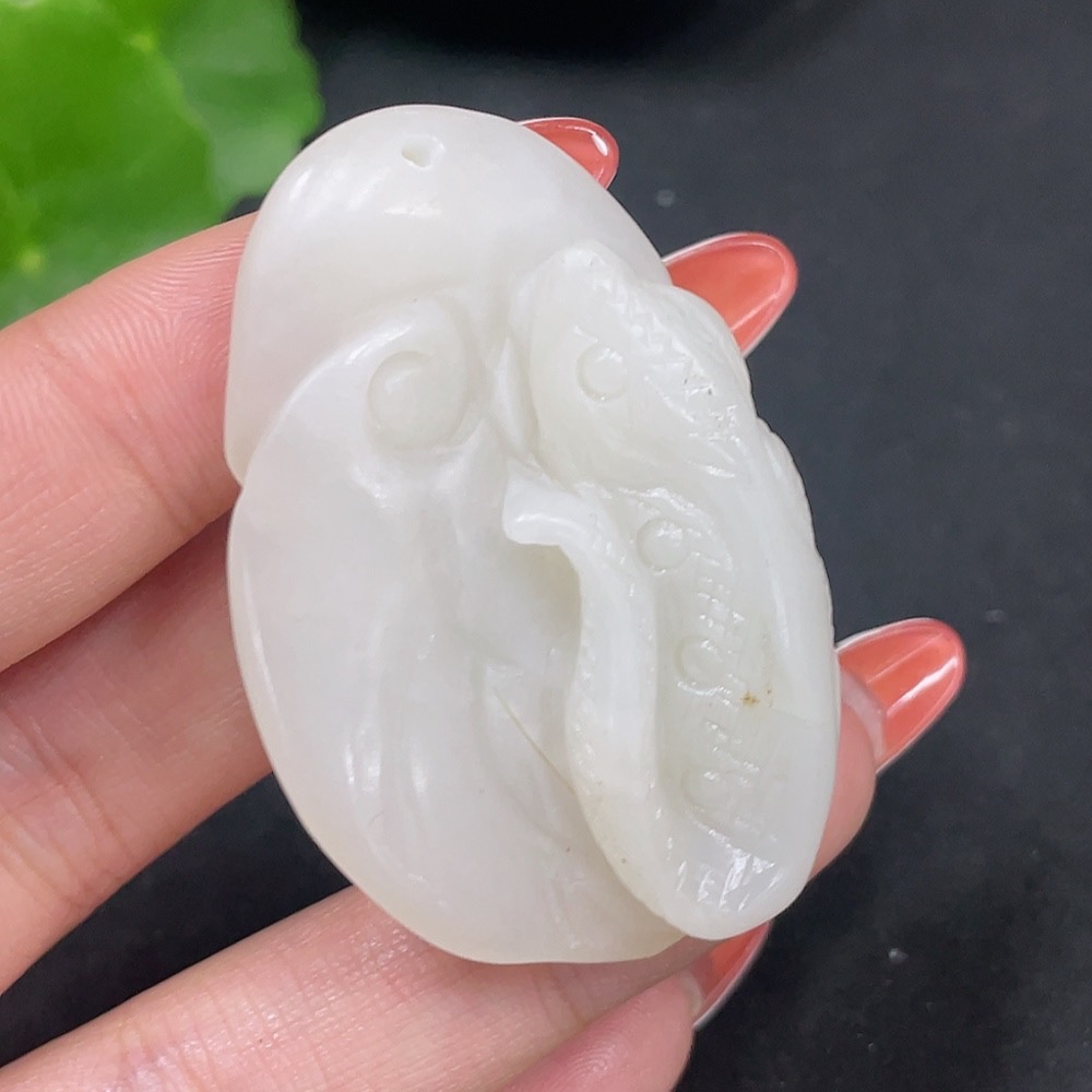H34063529 Hetian Jade Pendant       Unrivaled by Past        Total Weight Approx. 31.8g