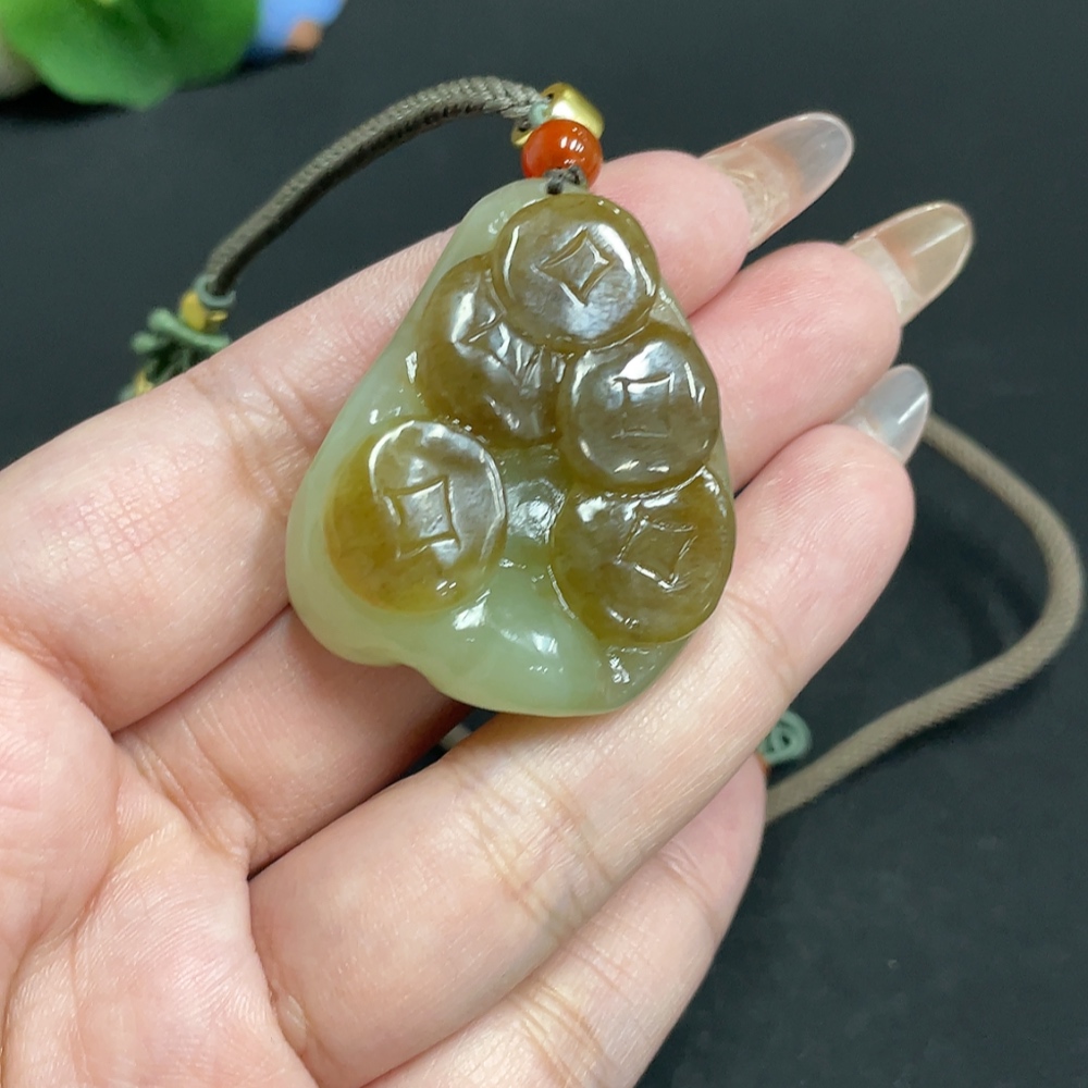 H32781087 Hetian Jade Pendant Rooster